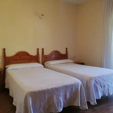 Labella Maria Pinos Genil